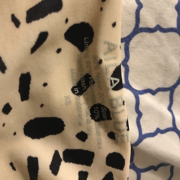 ✨NEW! ✨Aila Blue Bottom (XS) - Picture 7 of 8